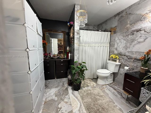 7712 Dilido Blvd, Miramar, FL 33023