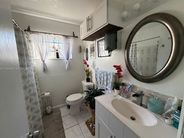 7712 Dilido Blvd, Miramar, FL 33023