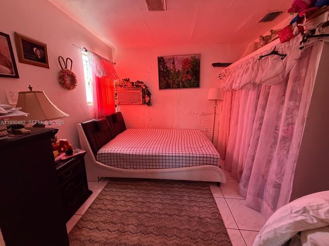 7712 Dilido Blvd, Miramar, FL 33023