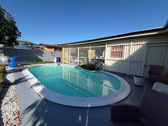 7712 Dilido Blvd, Miramar, FL 33023