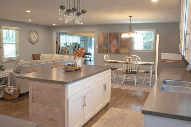 5131 S St Philip Road, Evansville, IN 47712