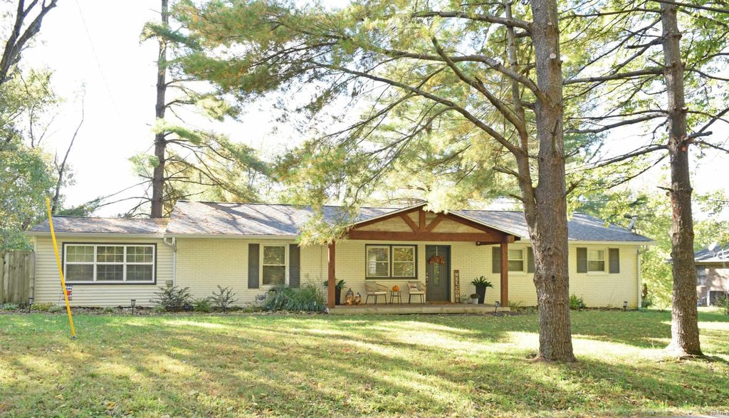 5131 S St Philip Road, Evansville, IN 47712