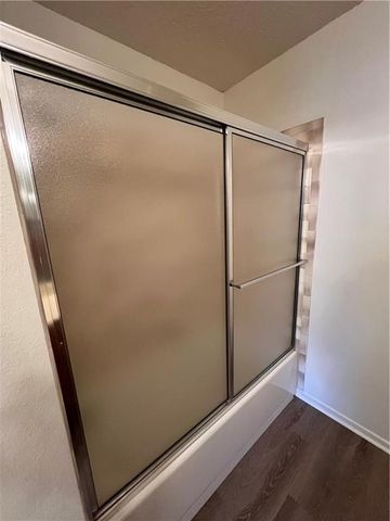 320 S 11th Place, Rogers, AR 72756