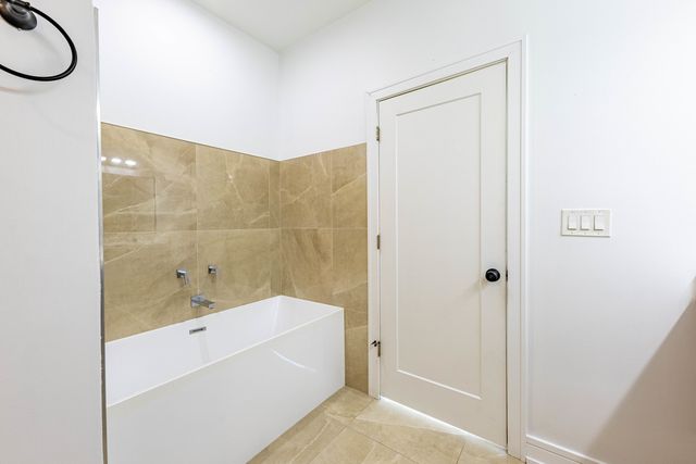 6119 W 55th Street, Chicago, IL 60638