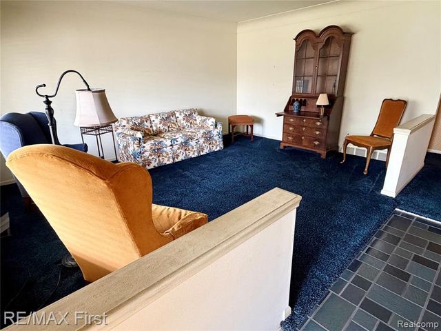 11431 Meadowbrook Drive, Warren, MI 48093