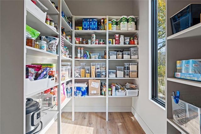 5540 N 107th Street, Kansas City, KS 66109