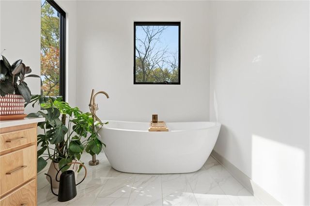 5540 N 107th Street, Kansas City, KS 66109