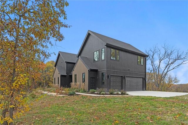 5540 N 107th Street, Kansas City, KS 66109