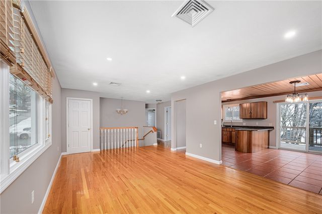 190 Gladstone Street 2, Cranston, RI 02920
