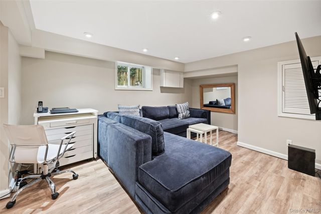 6 Kensington Terrace, Bronxville, NY 10708