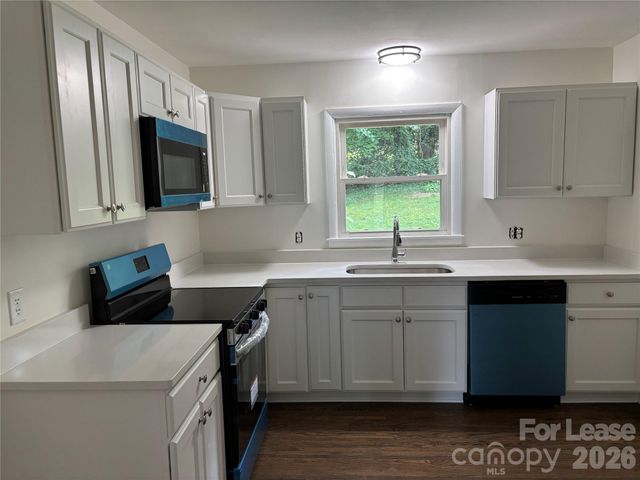 2627 Dora Drive, Charlotte, NC 28215