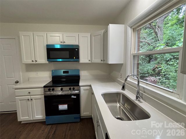 2627 Dora Drive, Charlotte, NC 28215
