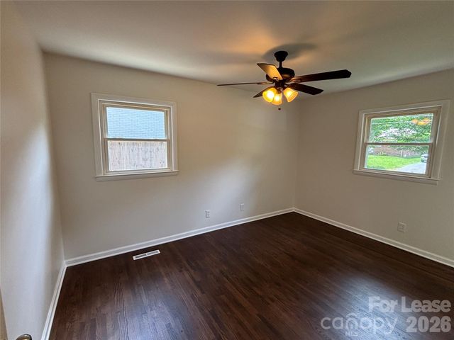 2627 Dora Drive, Charlotte, NC 28215