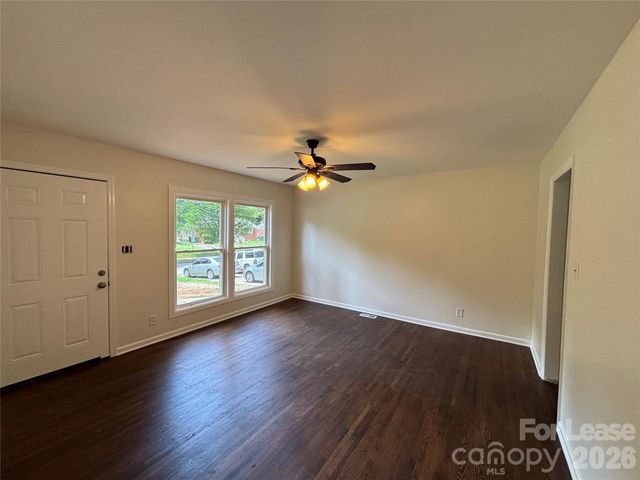 2627 Dora Drive, Charlotte, NC 28215