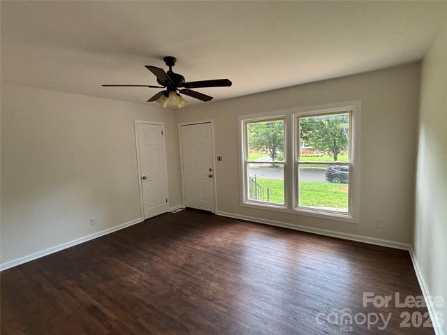 2627 Dora Drive, Charlotte, NC 28215