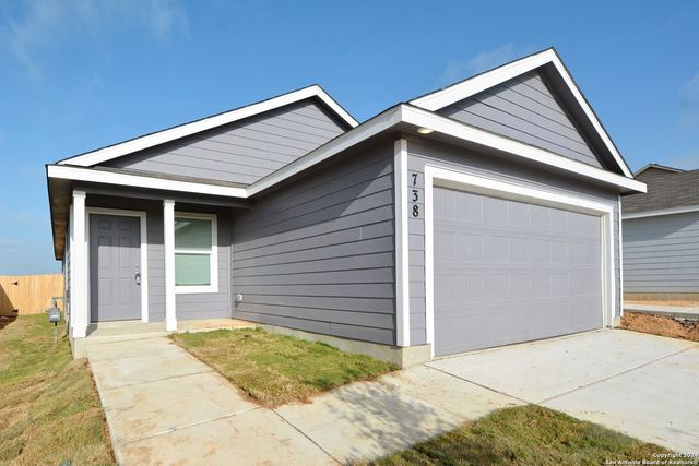 738 TULSA TRL, New Braunfels, TX 78132