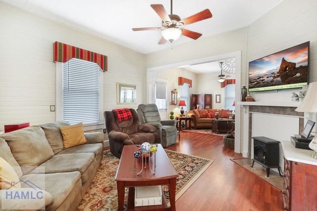 661 E Plum Street, Jesup, GA 31546