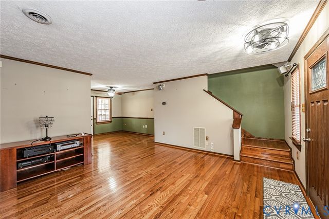 6011 Hingham Dr, New Kent, VA 23124