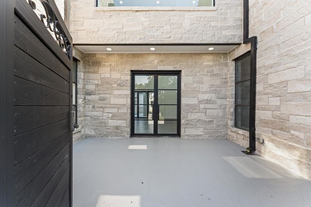 10070 Cedardale Drive, Houston, TX 77055