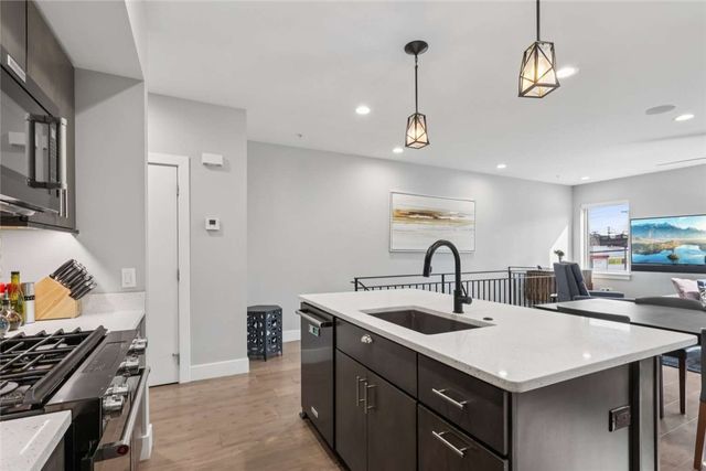 316 47th St, Lawrenceville, PA 15201