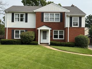 578 Ivy Court, Lake Forest, IL 60045
