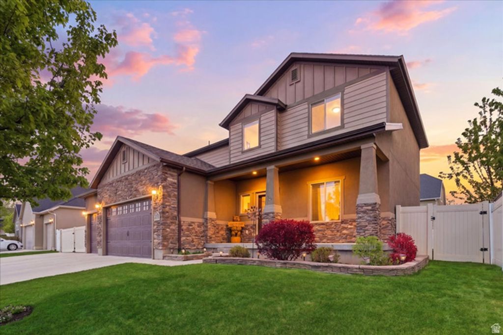 9558 S ECHO RIDGE DR, West Jordan, UT 84081