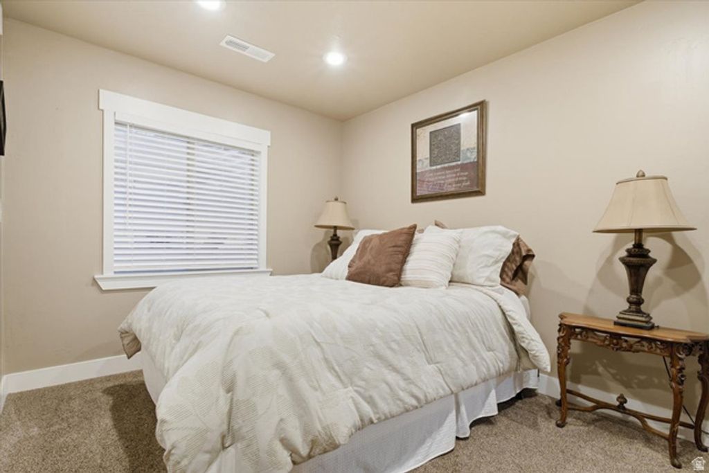 Image 21 of property listing at 9558 S ECHO RIDGE DR, West Jordan, UT 84081