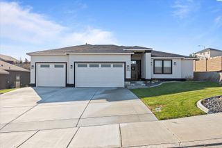 3806 Cook Ln, Pasco, WA 99301