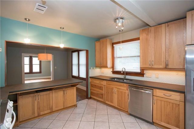 1214 W 8th ST, Austin, TX 78703