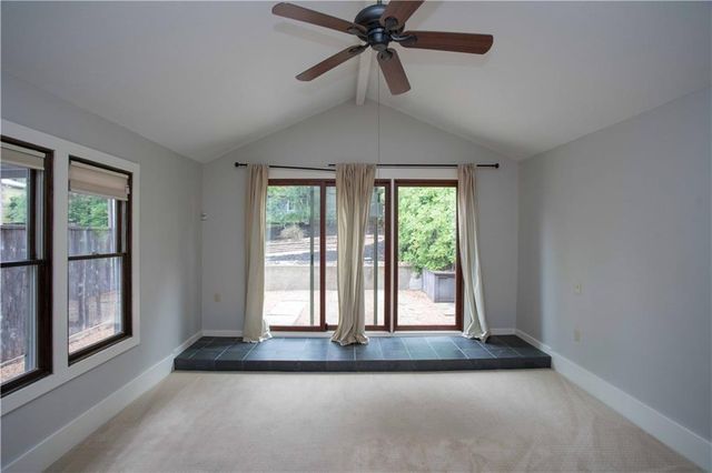 1214 W 8th ST, Austin, TX 78703