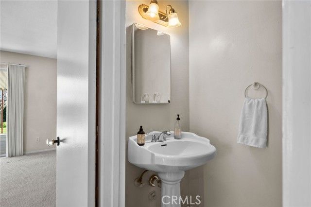 433 N Shaftesbury Avenue, San Dimas, CA 91773