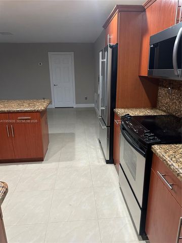 10805 SW 165th Ter, Miami, FL 33157