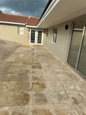 10805 SW 165th Ter, Miami, FL 33157