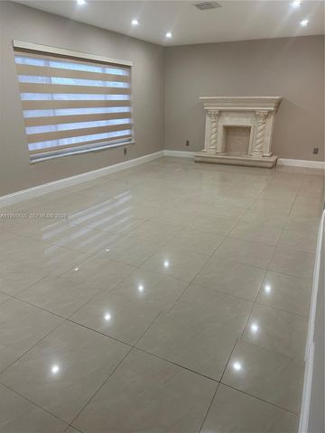 10805 SW 165th Ter, Miami, FL 33157