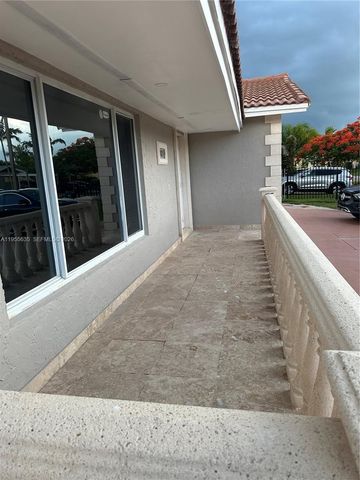 10805 SW 165th Ter, Miami, FL 33157