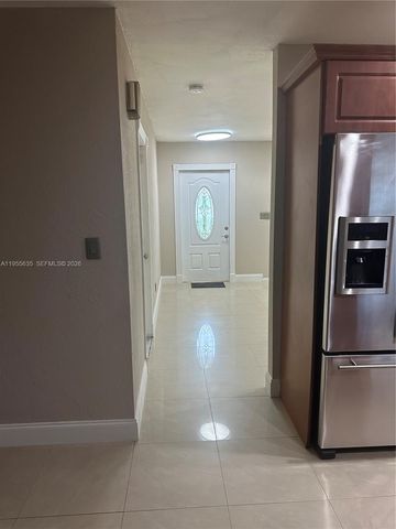 10805 SW 165th Ter, Miami, FL 33157