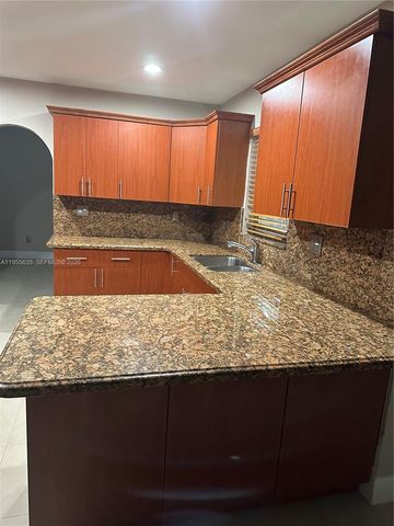 10805 SW 165th Ter, Miami, FL 33157