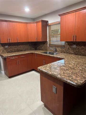 10805 SW 165th Ter, Miami, FL 33157