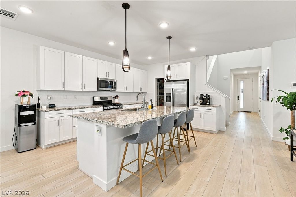 709 Emerson Creek Court, North Las Vegas, NV 89084 — photo 5