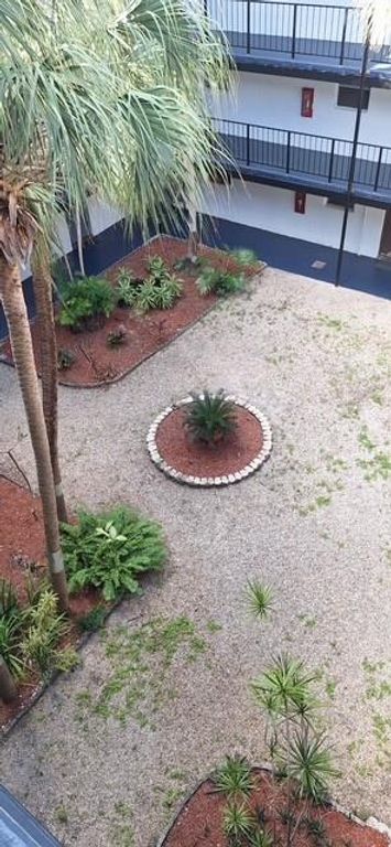 2860 Somerset Dr 416, Lauderdale Lakes, FL 33311