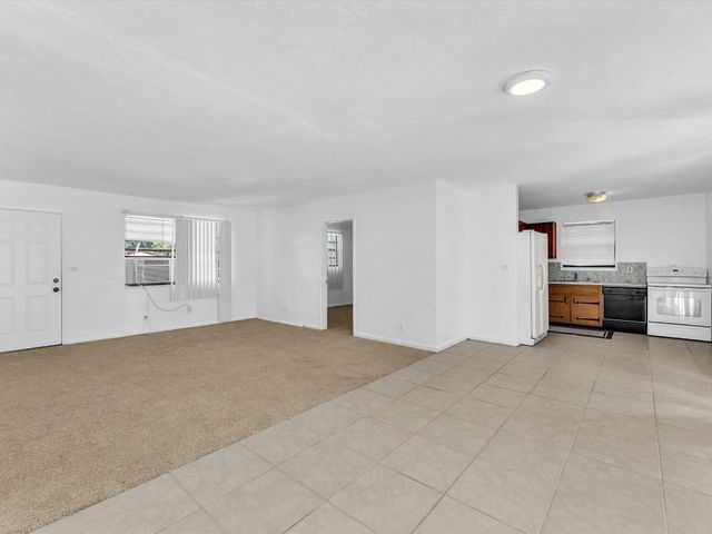 3310 NW 43rd Avenue, Lauderdale Lakes, FL 33319