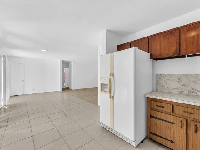 3310 NW 43rd Avenue, Lauderdale Lakes, FL 33319