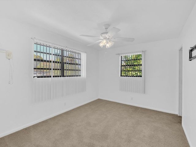 3310 NW 43rd Avenue, Lauderdale Lakes, FL 33319