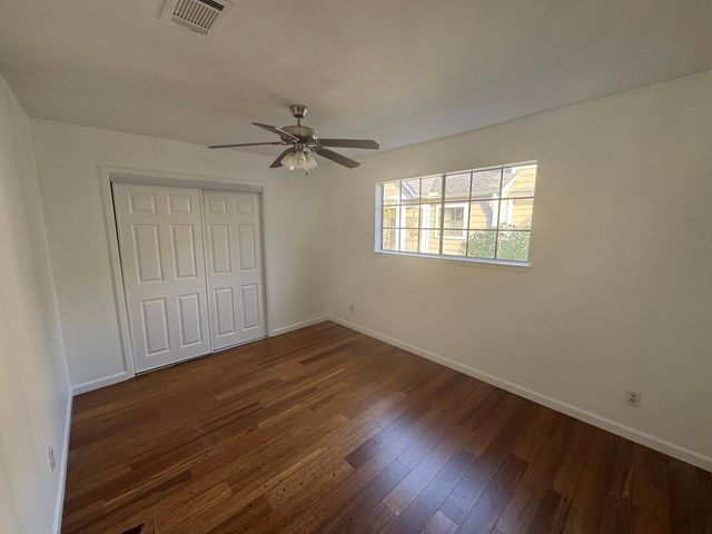 400 Oxford Street 2, Houston, TX 77007