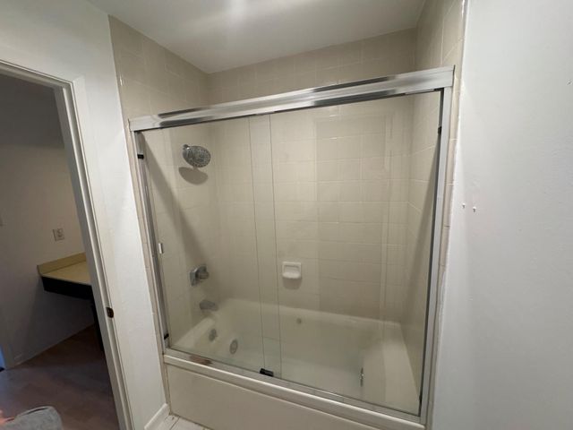 400 Oxford Street 2, Houston, TX 77007