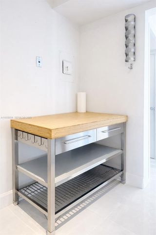 3731 N Country Club Dr 622, Aventura, FL 33180