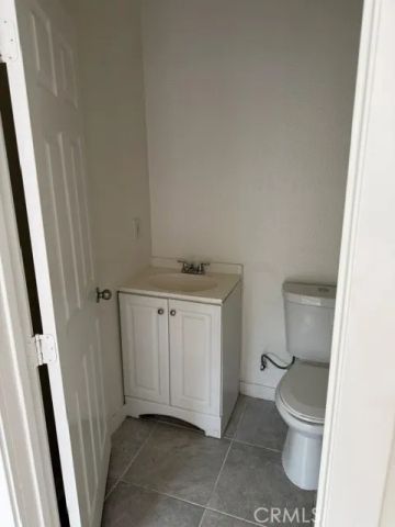 300 E 42nd Place, Los Angeles, CA 90011