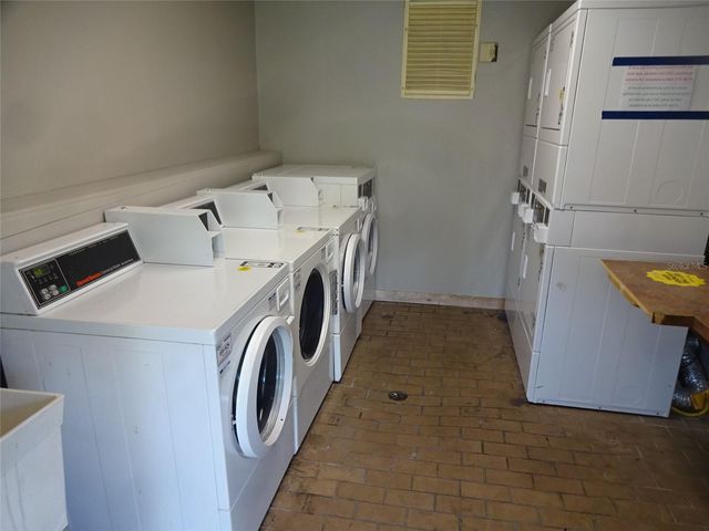 123 BLUE POINT WAY 100, Altamonte Springs, FL 32701