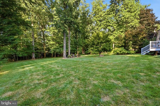 805 LLANELLY LN, Berwyn, PA 19312