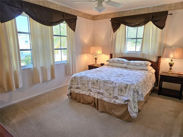 492 E SHADE DRIVE, Venice, FL 34293